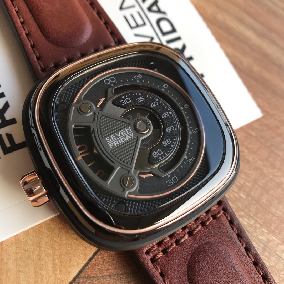 SF-18 新款 七个星期五 。Original Sevenfriday自动机械男表，型号：M2B-1