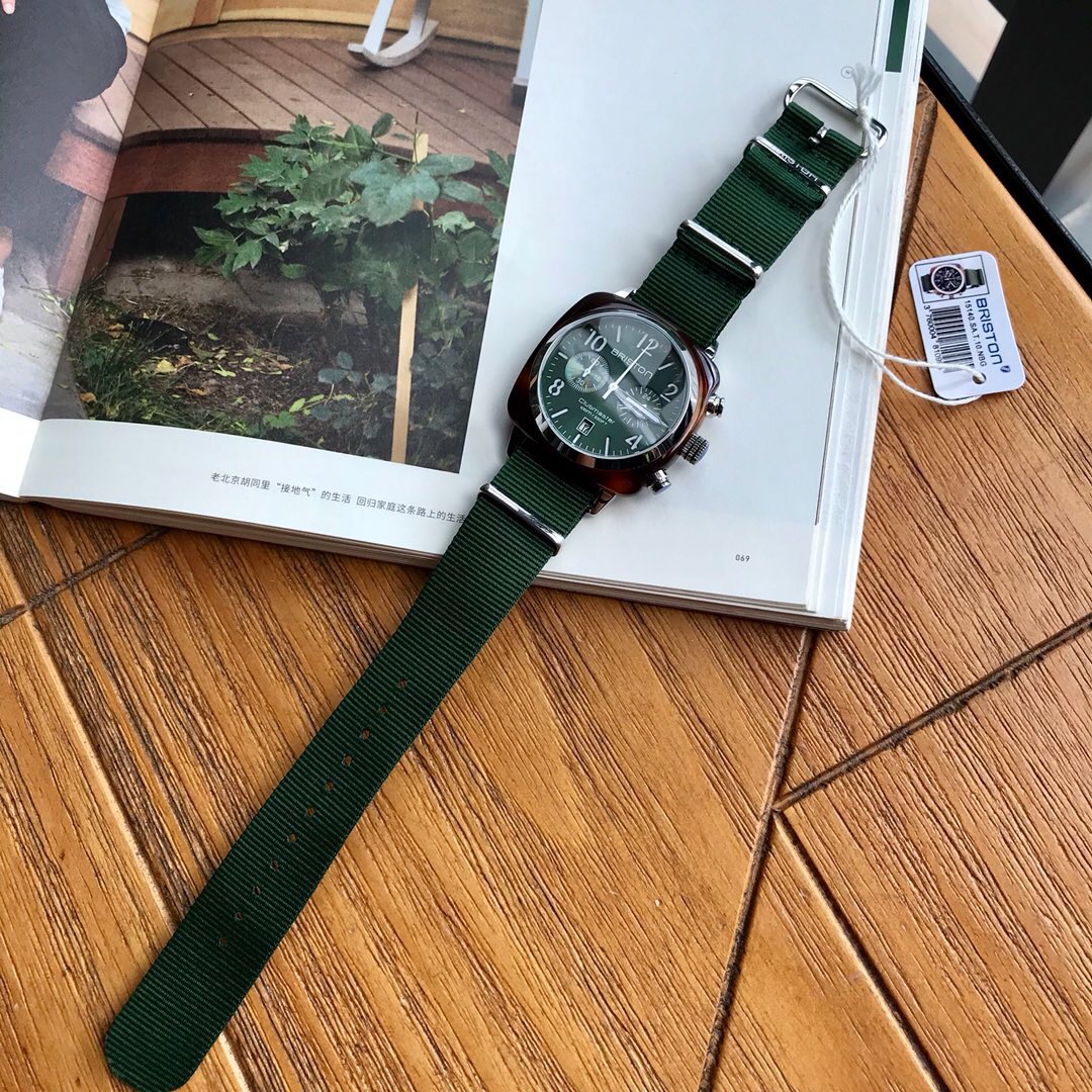 BR003 新锐潮牌Briston独家首发，进口机芯，眼镜胶表壳，每一块儿手表的纹路都独一无二，尼龙表