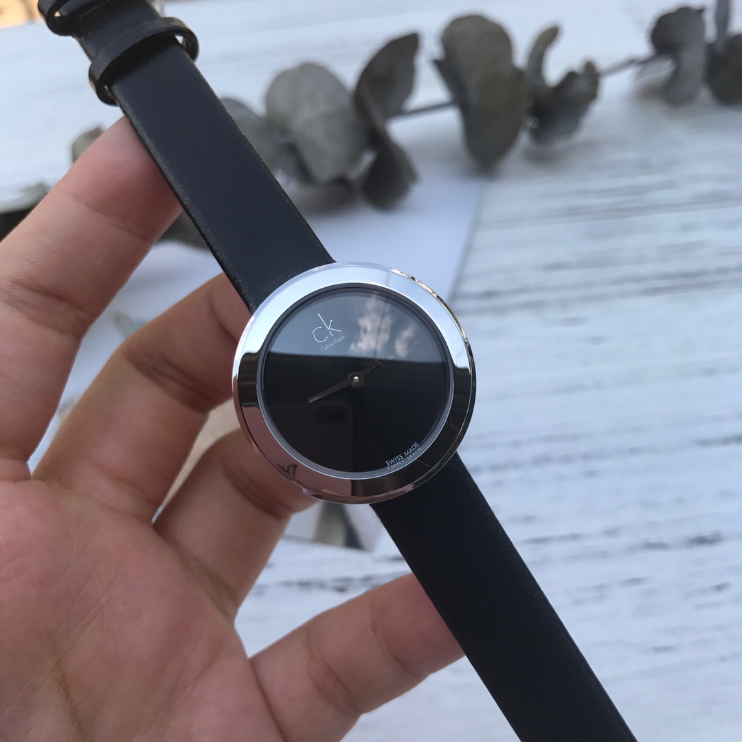 CK-6 原装 CK(CalvinKlein FIRM系列)圆形表盘简洁指针 CK品牌标志,个性魅力