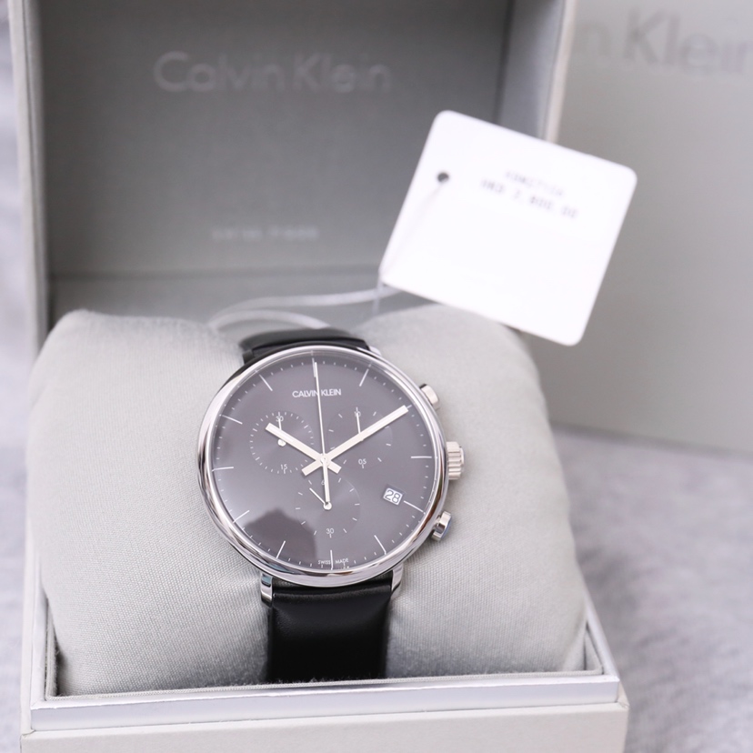 CK-25 Ck男士腕表秉承Ck简约风格 上手大气质量极佳型号:K8M271C1尺寸:43mm机芯:瑞