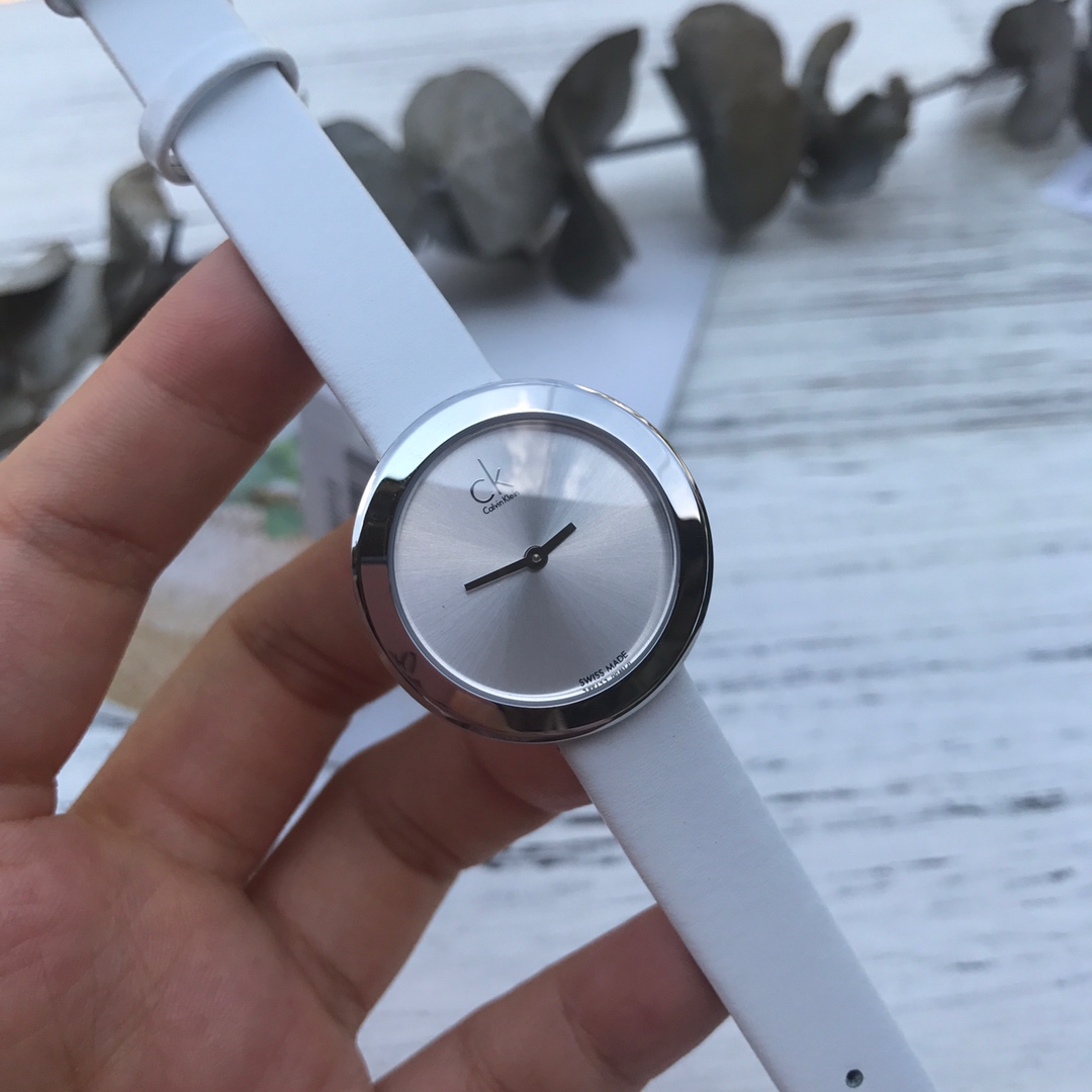 CK-7 原装 CK(CalvinKlein FIRM系列)圆形表盘简洁指针,CK品牌标志,个性魅力