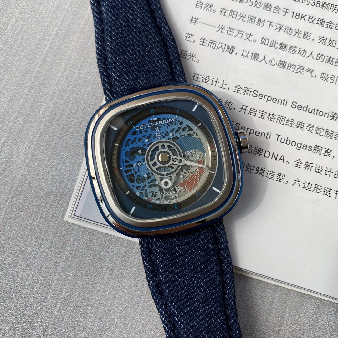 SF-08 SEVENFRIDAY 七个星期五手表机械男表T1/01 ，改革后的新款比旧款更薄更轻，大