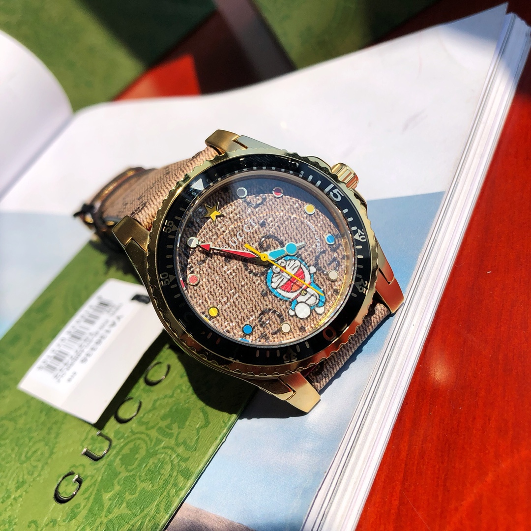 GC43 古驰Gucci多啦A梦联名款来啦!!相信多啦A梦所有大小朋友都很熟悉,尤其是他那个什么都能