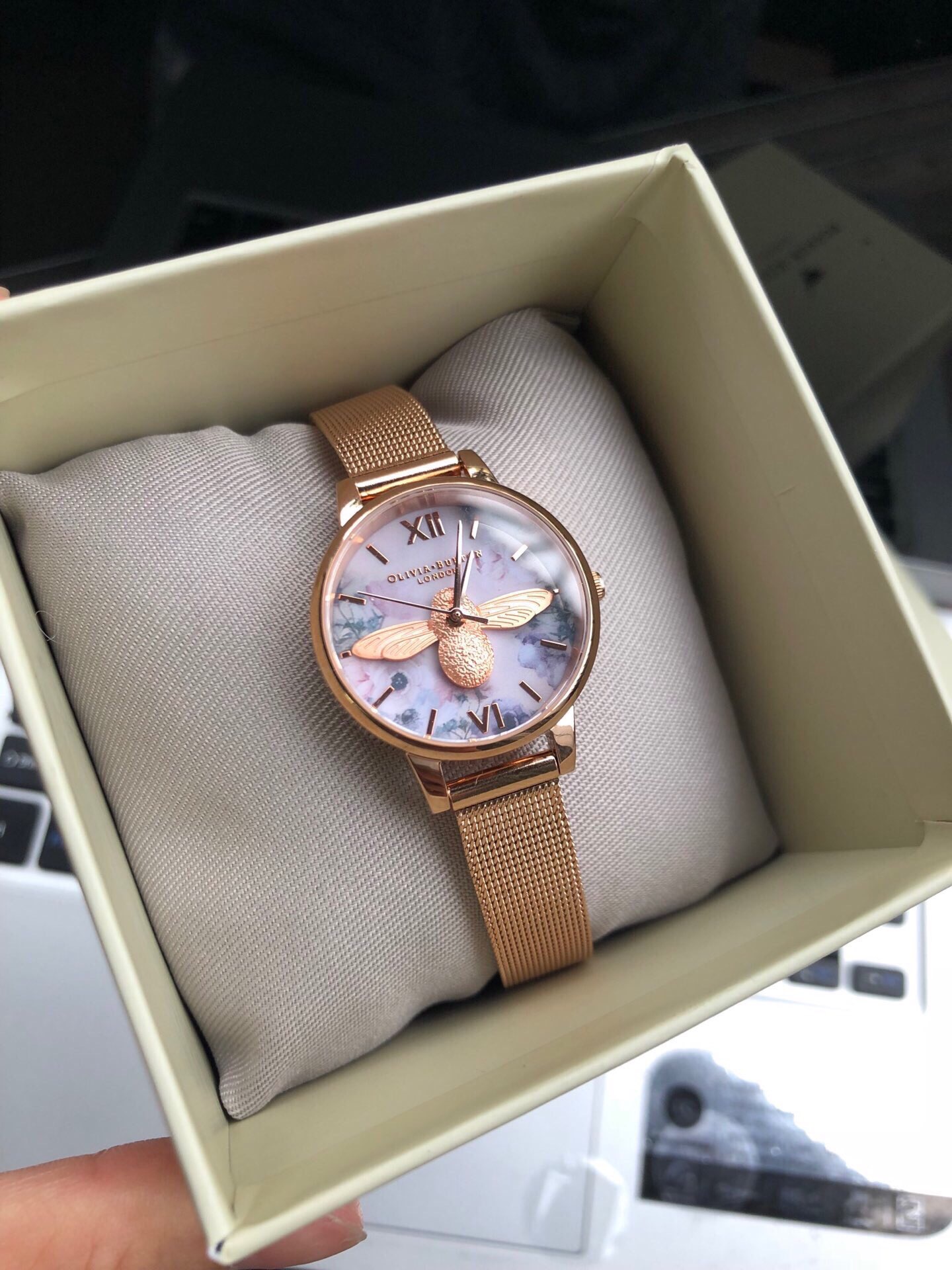 AR1977 ARMANI阿玛尼正品代工厂渠道流出,原单货!款式底盖型号一一对应,参数全部对应正品;支持