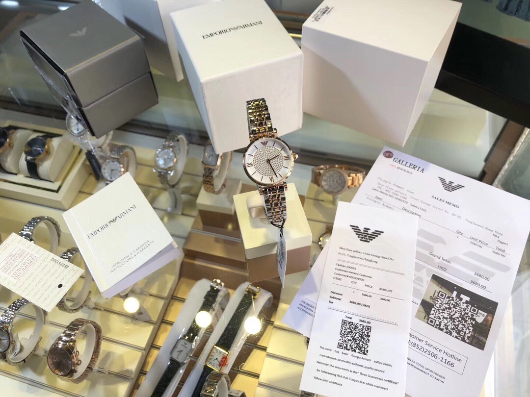 AR1926 ARMANI阿玛尼满天星女士手表,施华洛世奇镜面!款式底盖型号一一对应,参数全部对应正品;