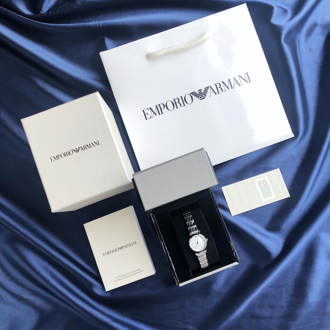 AR1763 ARMANI阿玛尼原单正品，全套包装！款式底盖型号一一对应，支持专柜验货，实物拍摄；手表直