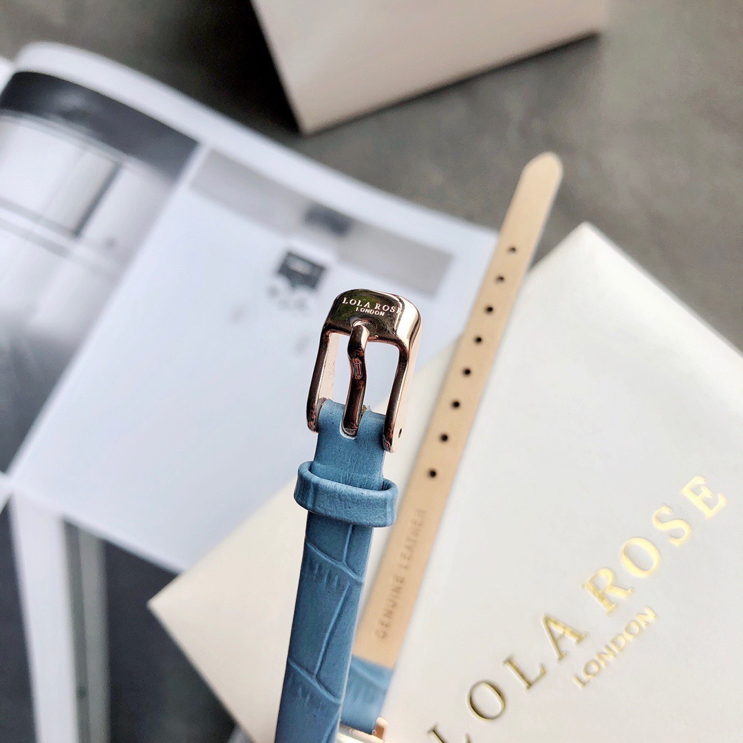 LR2232 来自英国小众品牌——Lola Rose，比起街上随处可见的DW，Lola Rose可以说是