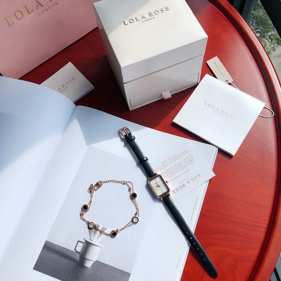 LR2182 来自英国小众品牌——Lola Rose，比起街上随处可见的DW，Lola Rose可以说是