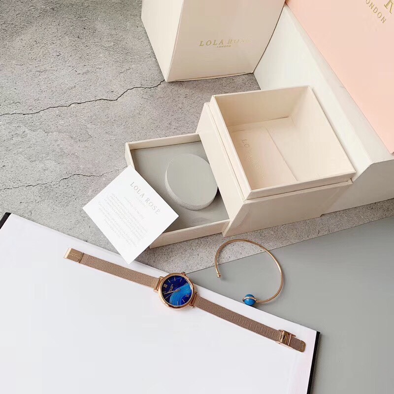 LR014 来自英国小众品牌——Lola Rose，比起街上随处可见的DW，Lola Rose可以说是