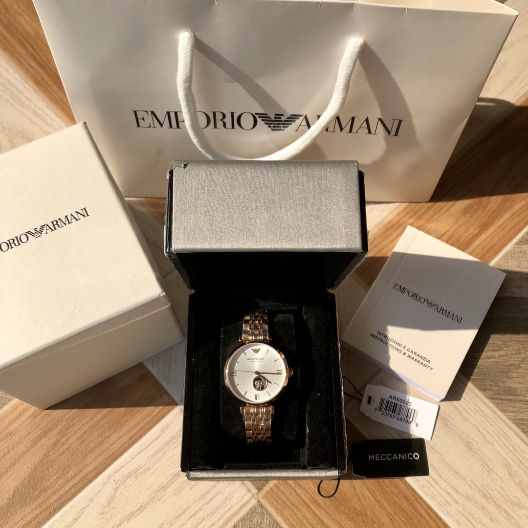 AR60023 阿玛尼（Armani）全自动机械女表，AR60023，经典简约意式风情，又美又飒，机芯外露
