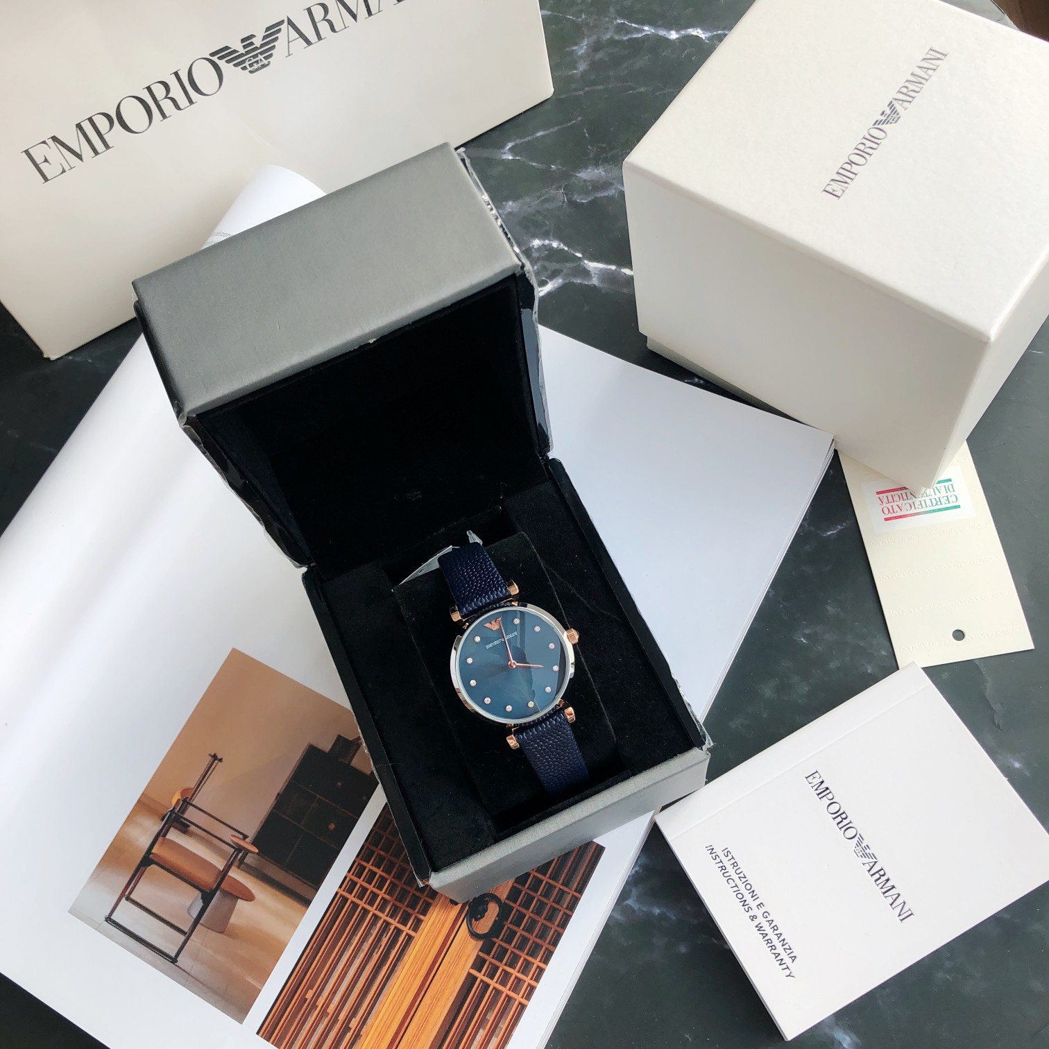 AR1989 阿玛尼女表；日灰纹表盘，小仙女必备；型号AR1989，表盘32mm，完美尺寸！